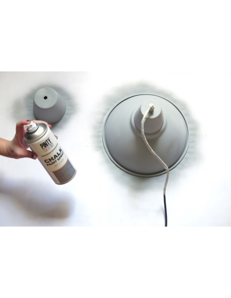 Ash grey / Grå Pinty Plus kalkmaling spray