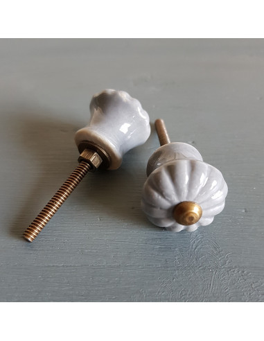 Porcelænsknop i grå (0586)